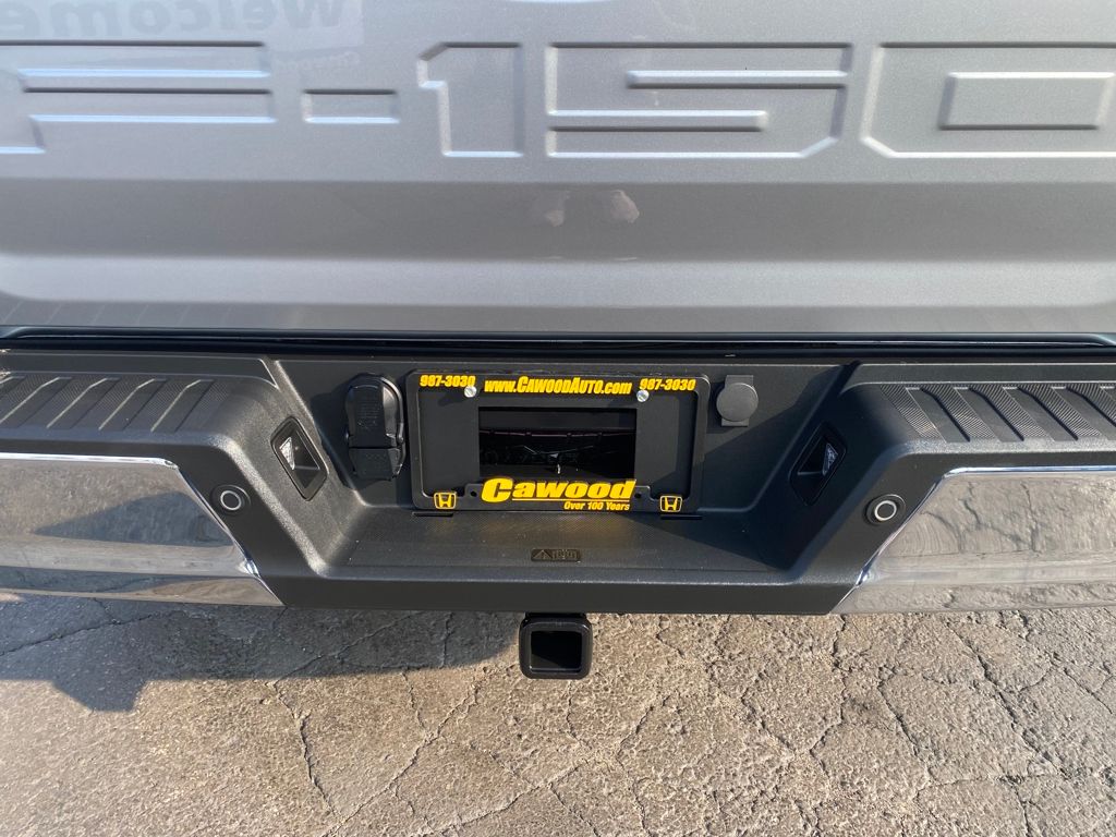 2023 Ford F-150 XLT photo 3