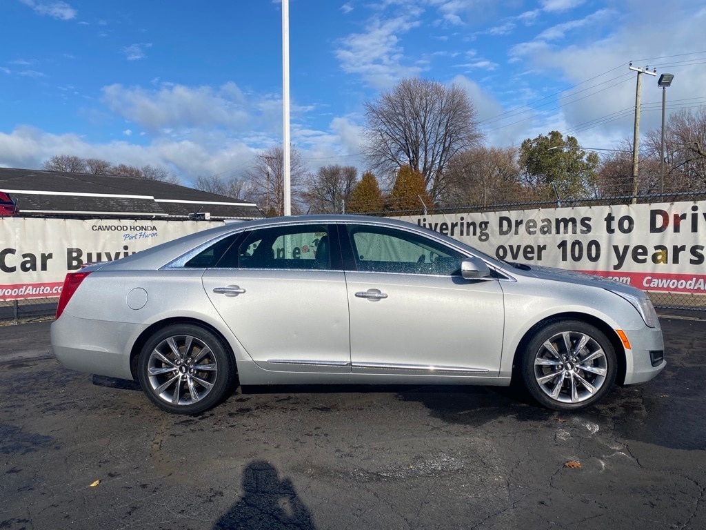 Used 2017 Cadillac XTS  with VIN 2G61L5S33H9111713 for sale in Port Huron, MI