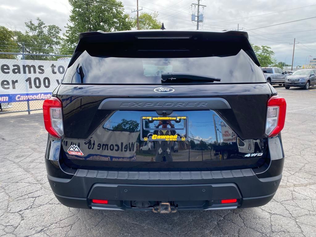 2022 Ford Explorer Timberline photo 2