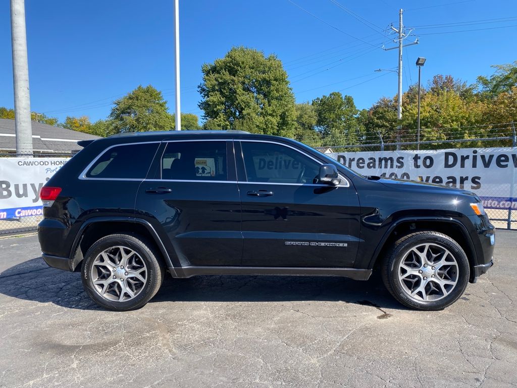 Used 2018 Jeep Grand Cherokee Limited Sterling Edition with VIN 1C4RJFBT8JC228018 for sale in Port Huron, MI