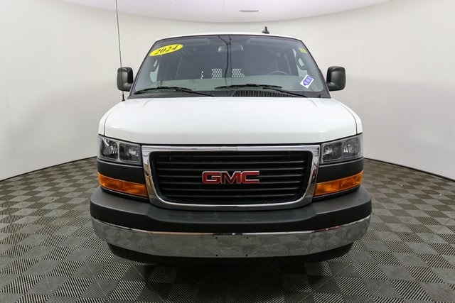 2024 Gmc Savana 2500 Cargo photo 3