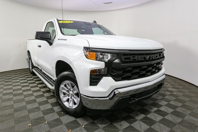 2024 Chevrolet Silverado 1500 photo 2