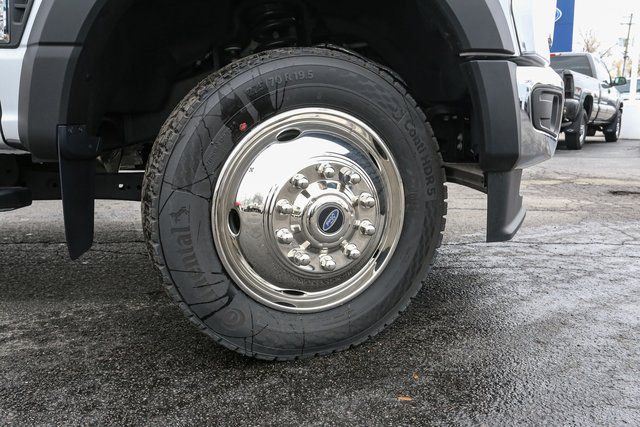 2025 Ford F-450 Super Duty Chassis Cab XL - Photo 13
