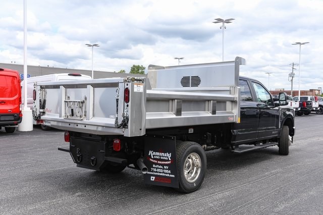 2025 Ford F-350 Super Duty Chassis Cab XL - Photo 11