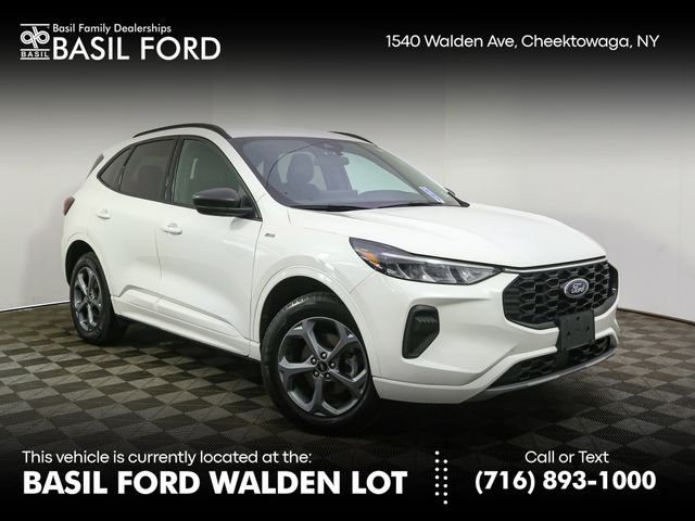 2024 Ford Escape ST-Line AWD's photo