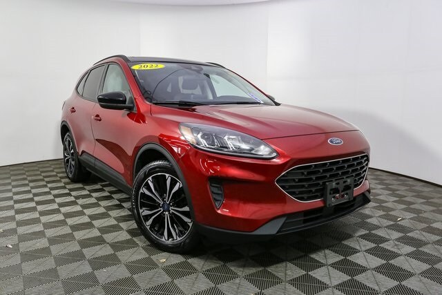 2022 Ford Escape SE photo 2