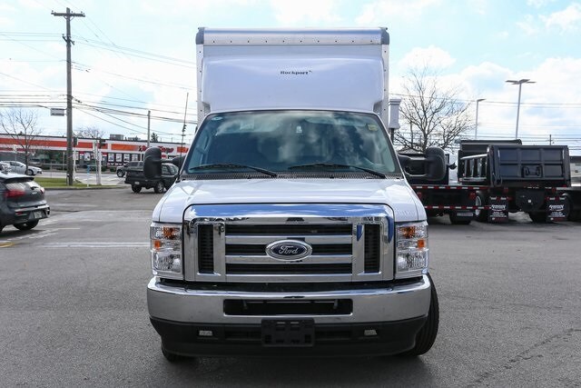 2025 Ford E-350 Base photo 3