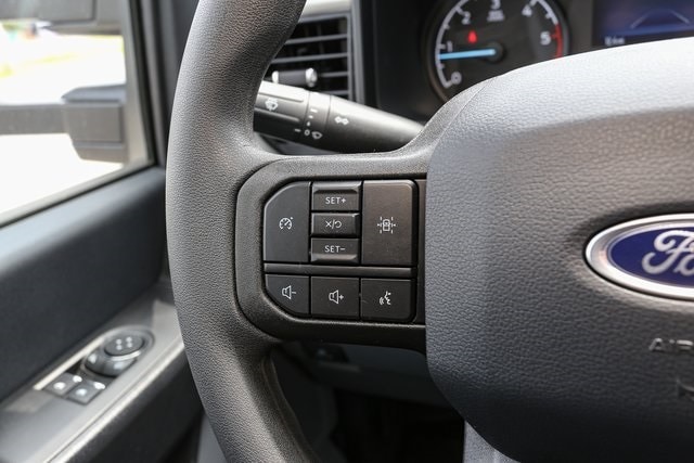 2025 Ford F-550 Super Duty Chassis Cab XL - Photo 26