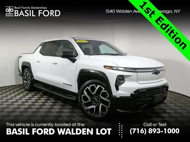 2024 Chevrolet Silverado EV RST's photo