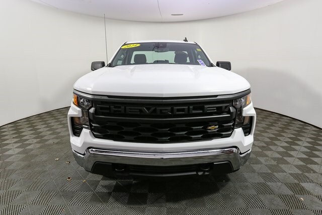2024 Chevrolet Silverado 1500 photo 3