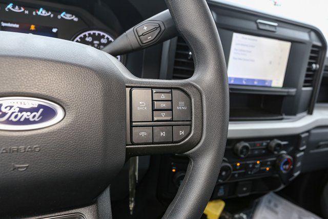 2025 Ford F-450 Super Duty Chassis Cab XL - Photo 29