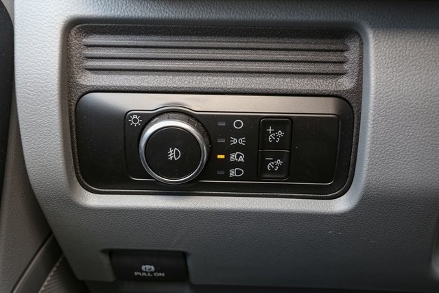 2025 Ford F-550 Super Duty Chassis Cab XL - Photo 29