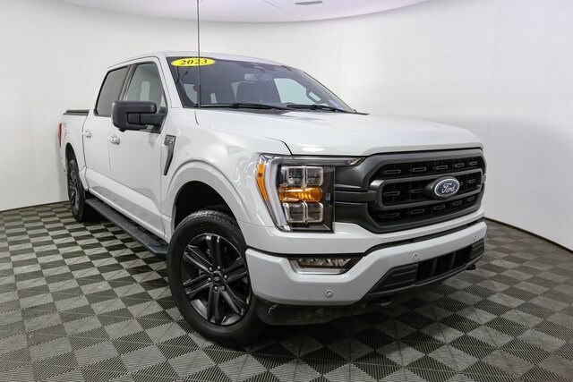 2023 Ford F-150 XLT photo 2