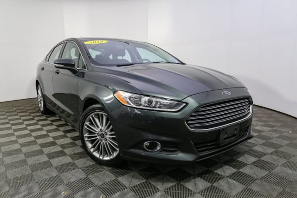 Used 2015 Ford Fusion SE Sedan