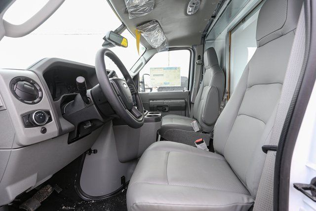 2026 Ford E-Series Cutaway Base - Photo 16