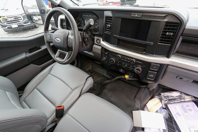 2025 Ford F-450 Super Duty Chassis Cab XL - Photo 16