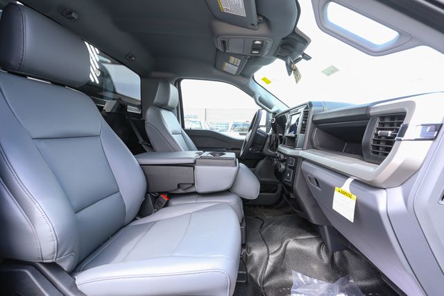 2025 Ford F-550 Super Duty Chassis Cab XL - Photo 15
