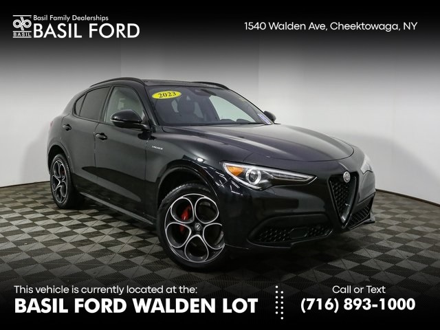 2023 Alfa Romeo Stelvio Veloce's photo