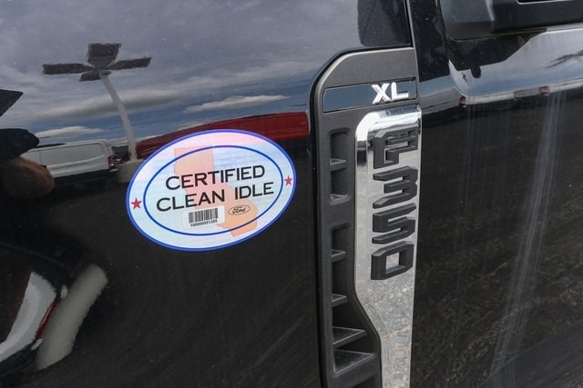 2025 Ford F-350 Super Duty Chassis Cab XL - Photo 7