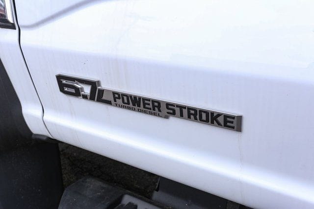 2025 Ford F-450 Super Duty Chassis Cab XL - Photo 8