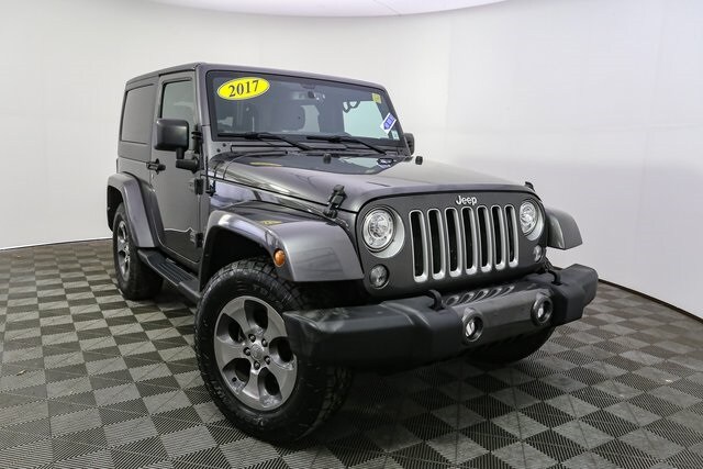2017 Jeep Wrangler Sahara photo 2