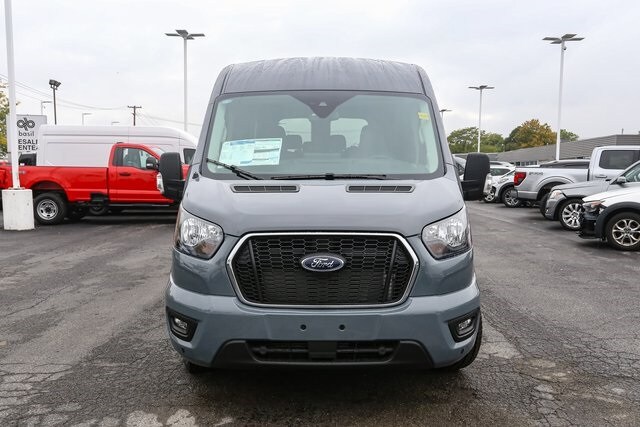 2025 Ford Transit photo 3