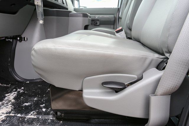 2026 Ford E-Series Cutaway Base - Photo 26