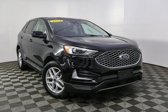 2024 Ford Edge SEL photo 2