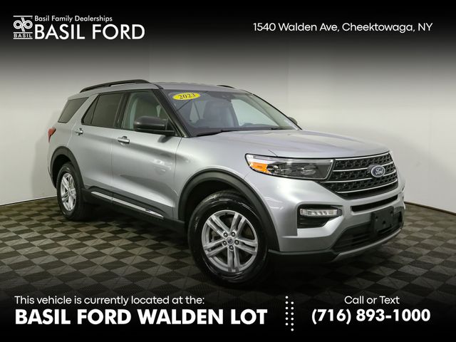 2023 Ford Explorer XLT 4WD's photo