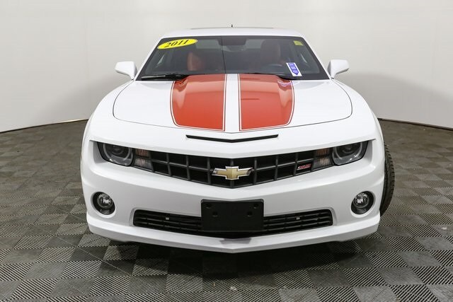 2011 Chevrolet Camaro SS photo 3