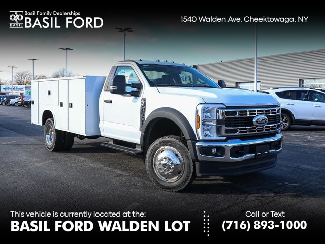 2025 Ford F-550 Super Duty Chassis Cab XL's photo