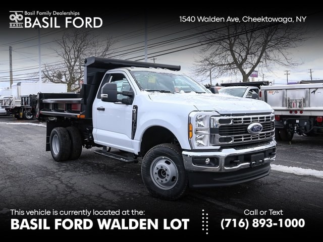 2026 Ford F-350 Super Duty Chassis Cab XL's photo