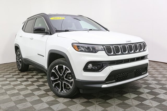 2023 Jeep Compass Limited photo 2
