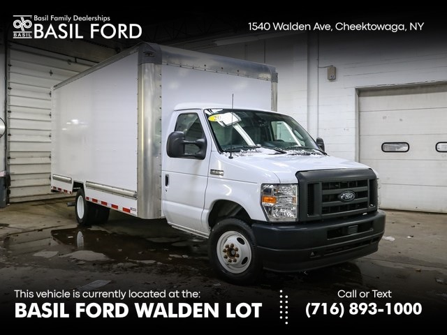 2023 Ford E-Series Cutaway Base