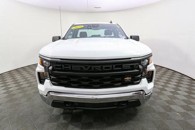 2024 Chevrolet Silverado 1500 photo 3