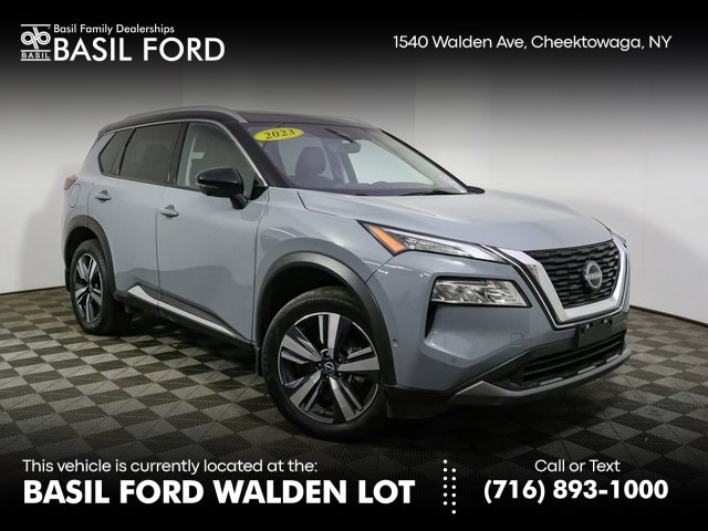 2023 Nissan Rogue SL's photo