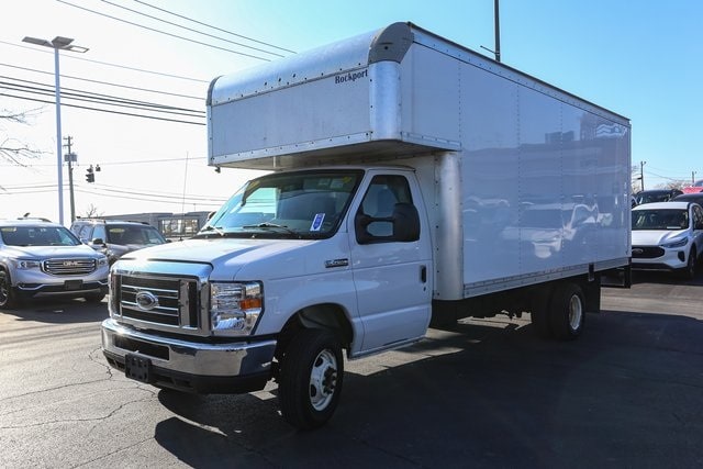 2019 Ford E-450 photo 4