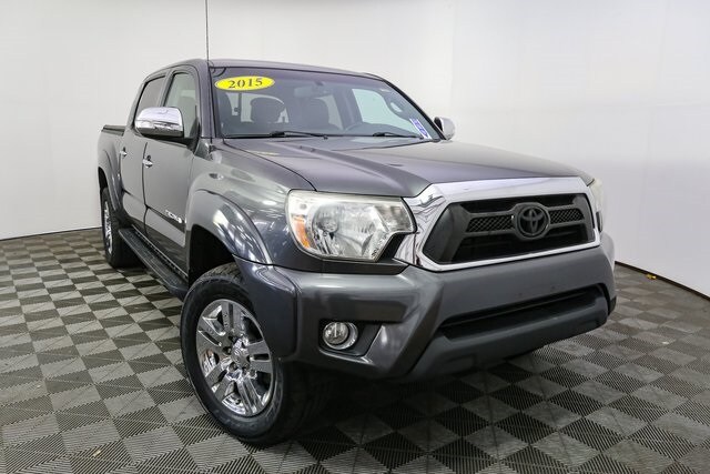 2015 Toyota Tacoma Base photo 2