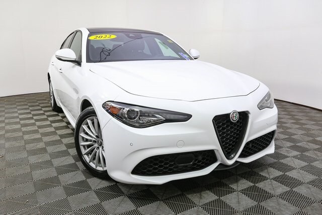 2022 Alfa Romeo Giulia SPRINT photo 2