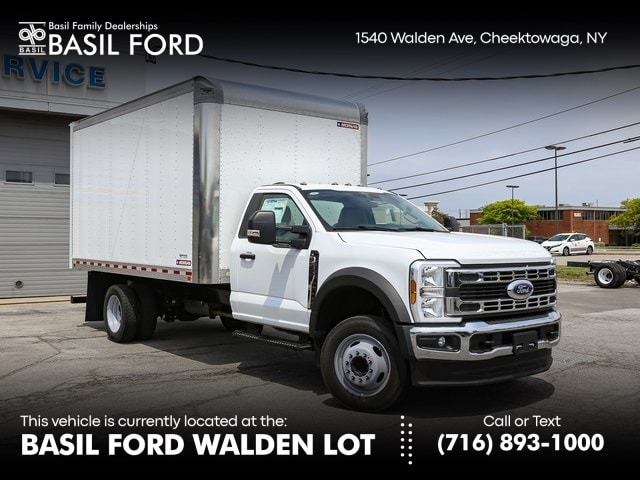 2025 Ford F-550 Super Duty Chassis Cab XL's photo