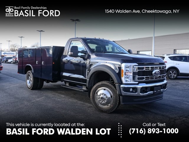 2025 Ford F-550 Super Duty Chassis Cab XL's photo