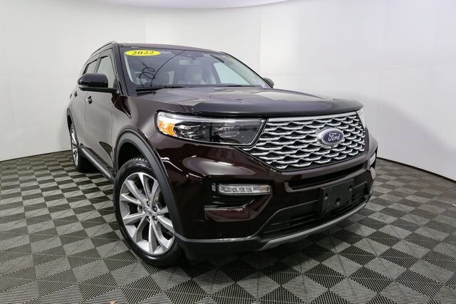 2022 Ford Explorer Platinum photo 2