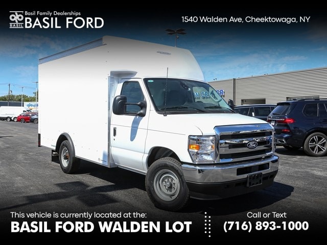 2026 Ford E-Series Cutaway Base's photo