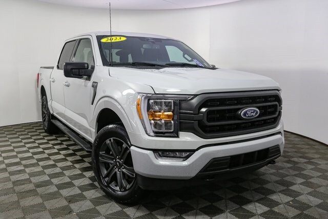 2023 Ford F-150 XLT photo 2