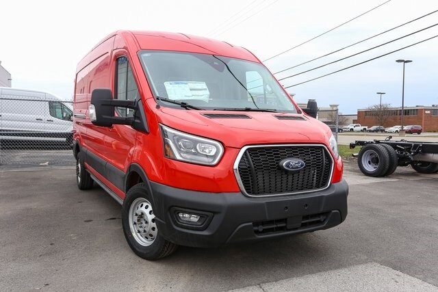2025 Ford Transit photo 2