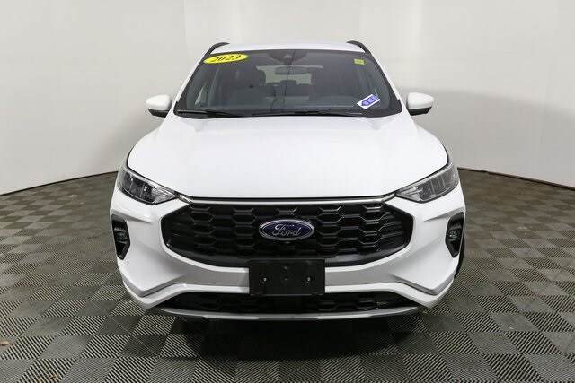 2023 Ford Escape ST-Line Select photo 3