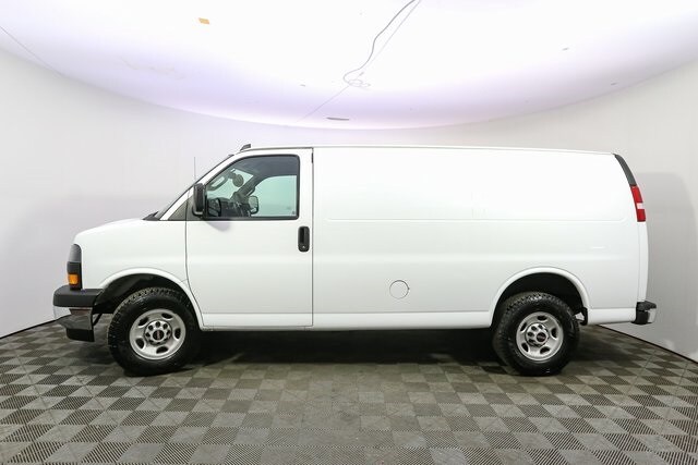 2023 Gmc Savana 2500 Cargo photo 2