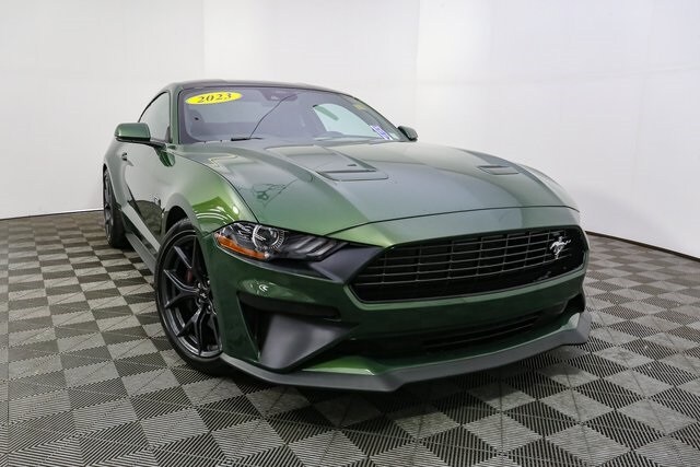 2023 Ford Mustang EcoBoost Premium photo 2