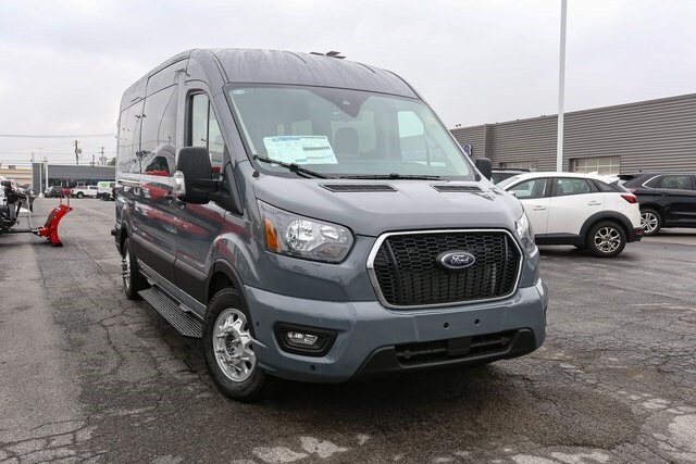 2025 Ford Transit photo 2