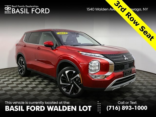 2024 Mitsubishi Outlander SE's photo
